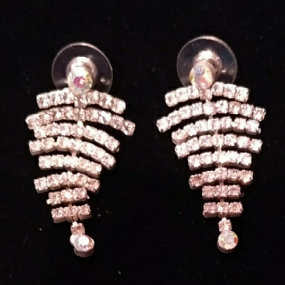 Rhinestone Drop Necklace and Earring Set - Picture 3 of 4